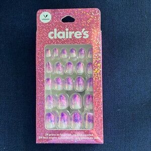 NWT Claire’s 24 Pack Faux Press on Nails